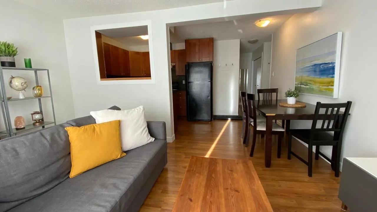 Cozy 2-Bedroom Condo Near Downtown, With Laundry, Parking, Balcony Calgary Canada